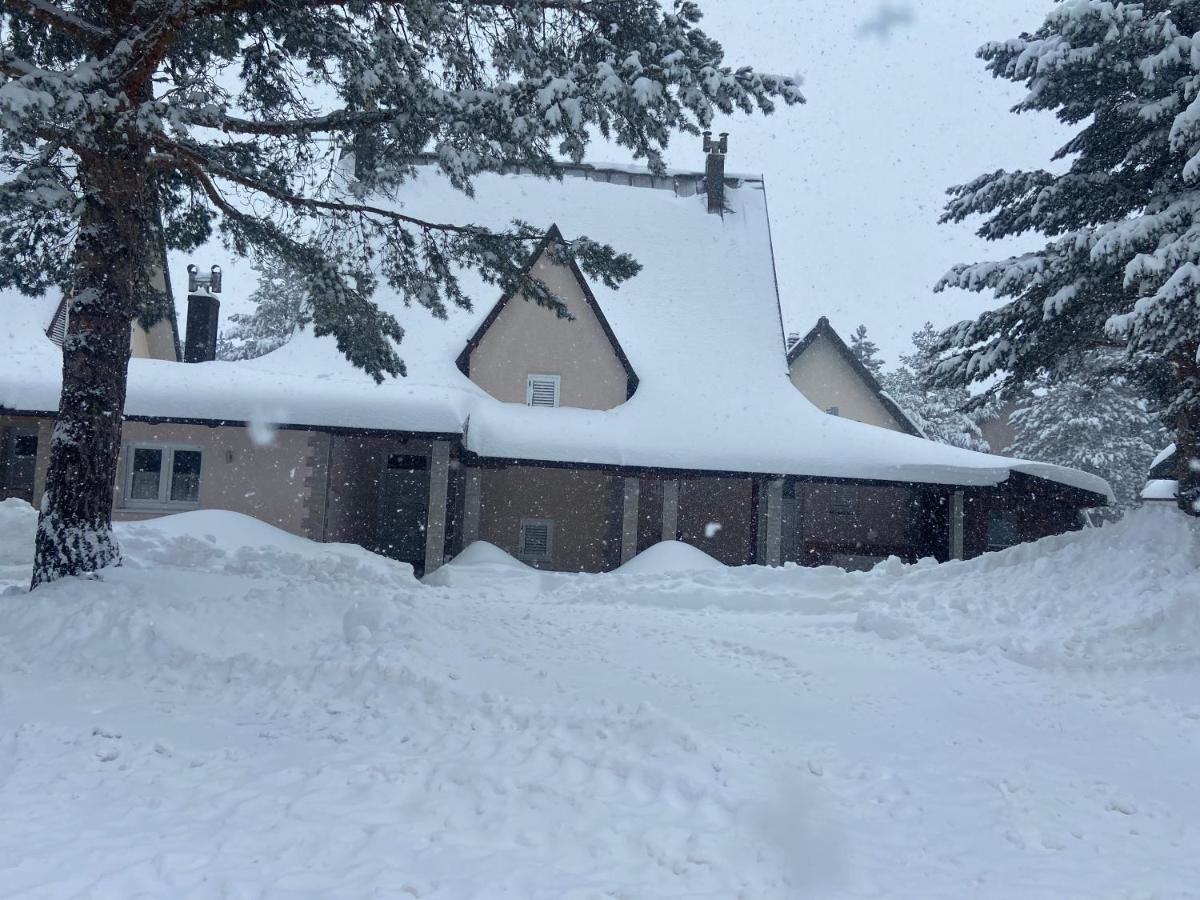 Lake House Villa Risovac Buitenkant foto